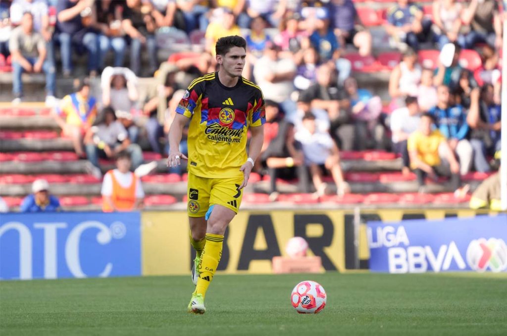 Israel Reyes sigue interesando al AS Roma