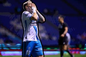 Se apaga la fiebre por Emiliano Gómez de Puebla