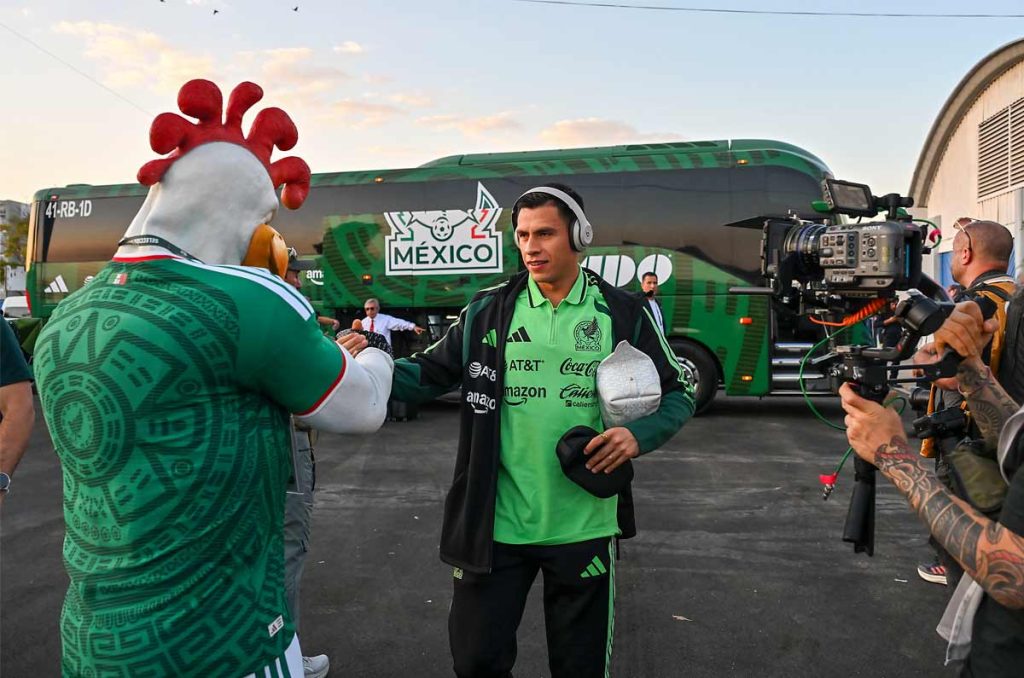 Luis Ángel Malagón estará en el álbum Panini aunque no irá al Mundial 2026 por lesión