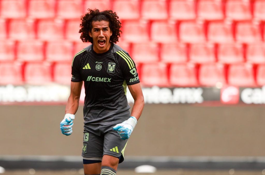 Antonio Carrera podría heredar la portería de Tigres UANL