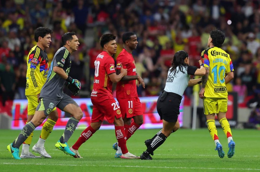 Helinho se perderá los Cuartos de Final de ida con Toluca 0