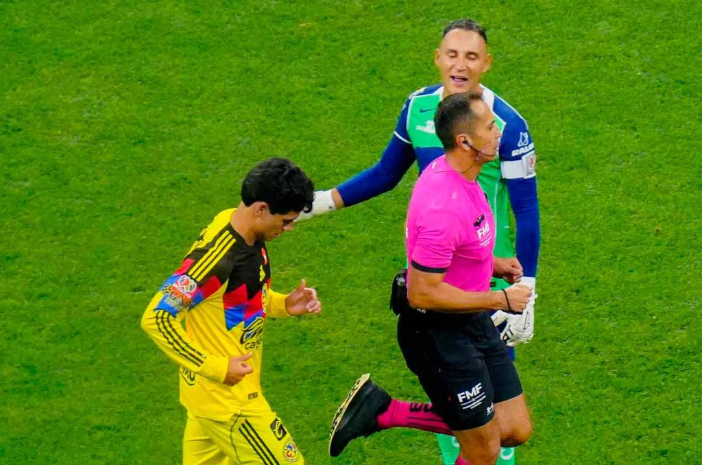 Luis Enrique Santander fue enviado a la congeladora por Pumas