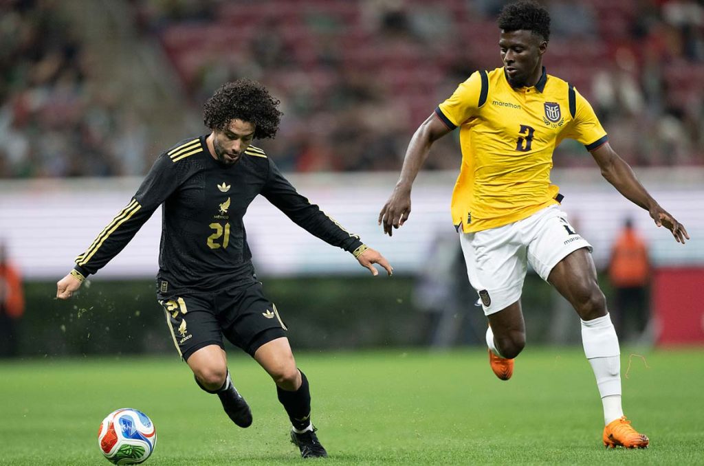 César Huerta perdería su lugar para el Mundial 2026