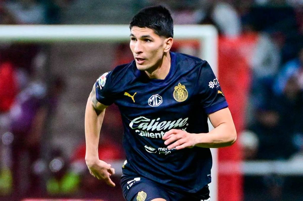 Miguel Tapias tiene las horas contadas con Chivas