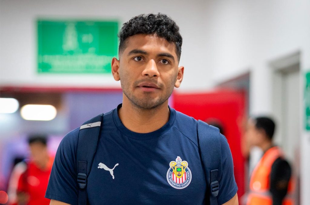 Tiba Sepúlveda puede salir de Chivas