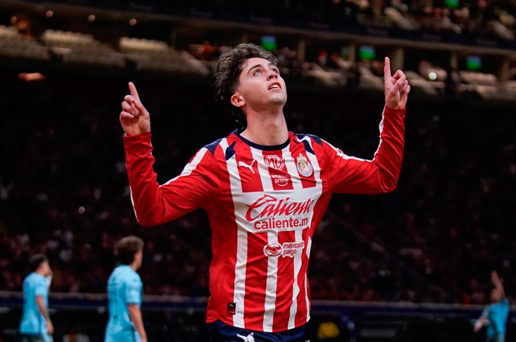 Brian Gutiérrez, otro jugador de Chivas que está en la mira del Copenhague