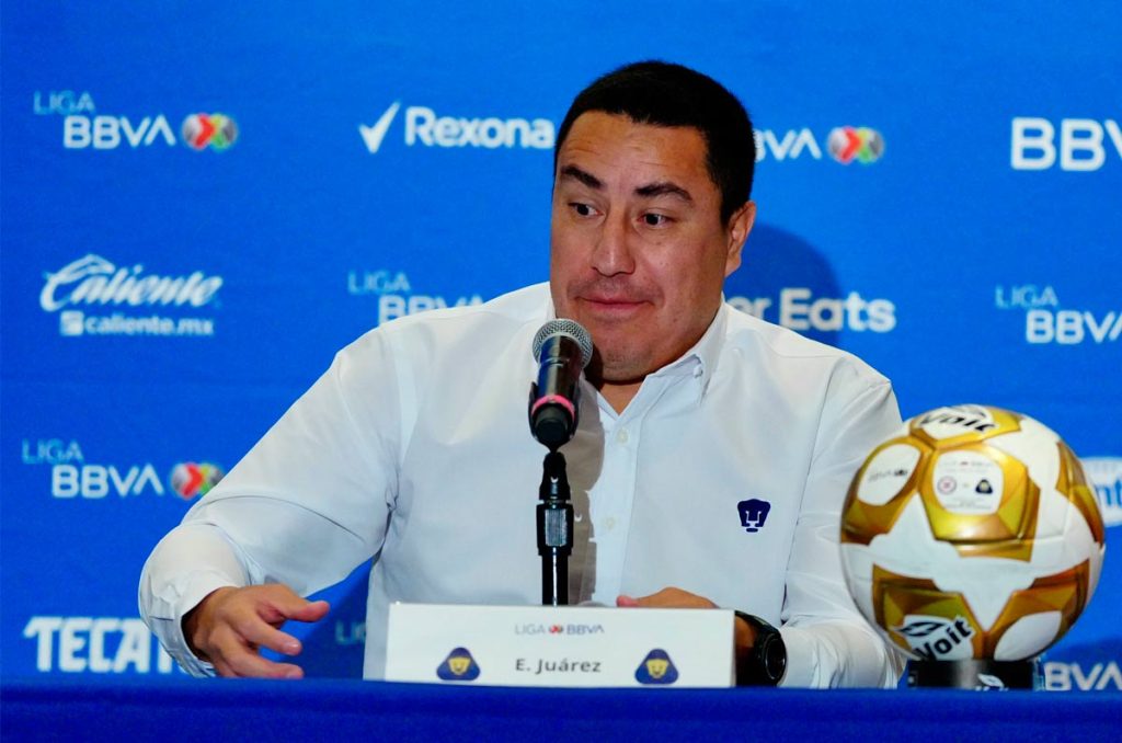 Efraín Juárez, técnico de los Pumas de la UNAM