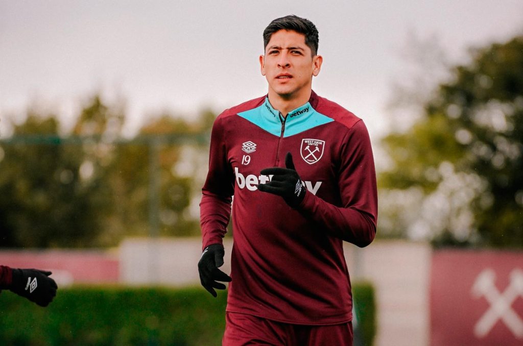 Edson Álvarez está obligado a reportar con el West Ham United