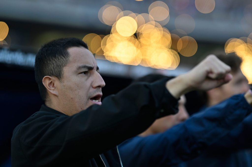 Efraín Juárez dejaría a Pumas para dirigir en Europa