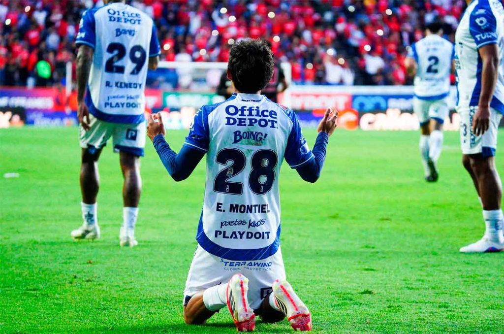 Ningún equipo de la Liga MX podría comprar a Elías Montiel