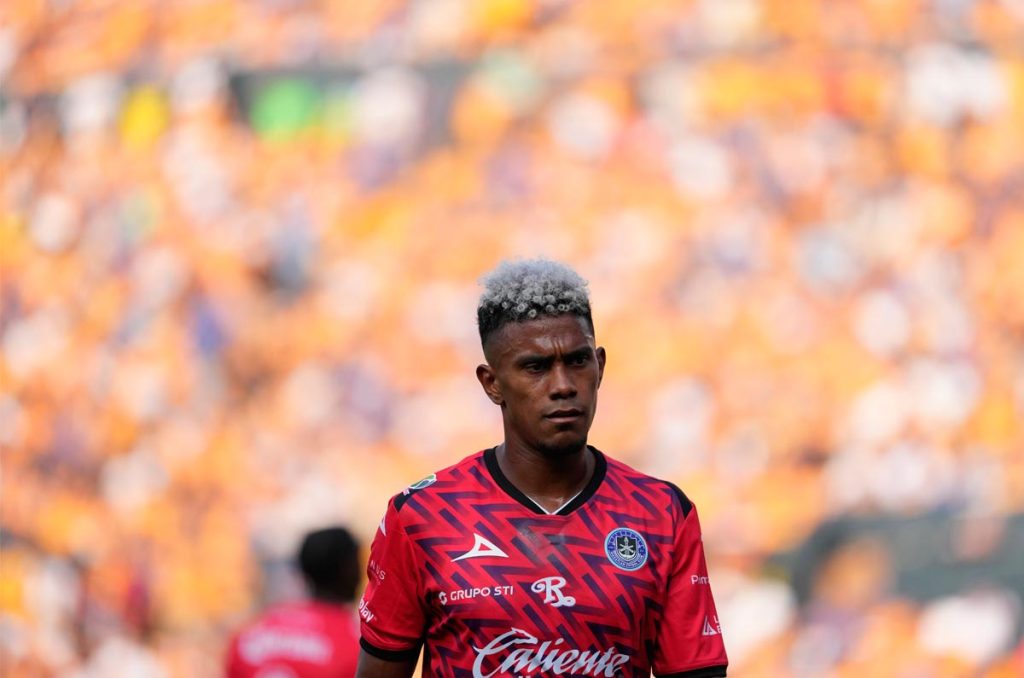 Yoel Bárcenas podría ser nuevo futbolista del Atlante