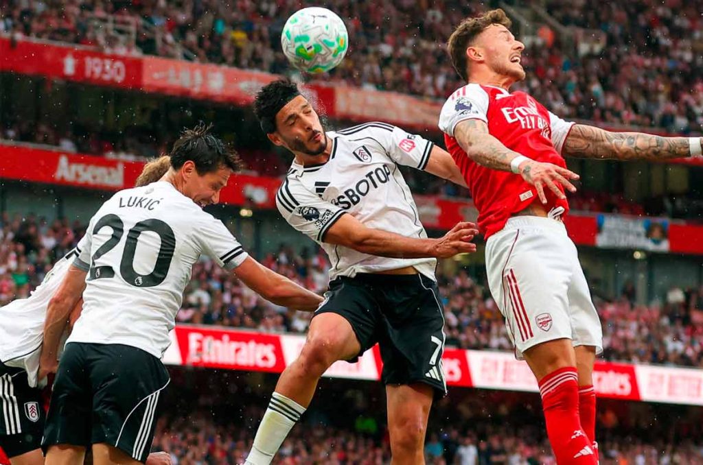 Cuestionado sobre América y Fulham, Raúl Jiménez no tiene definido su futuro