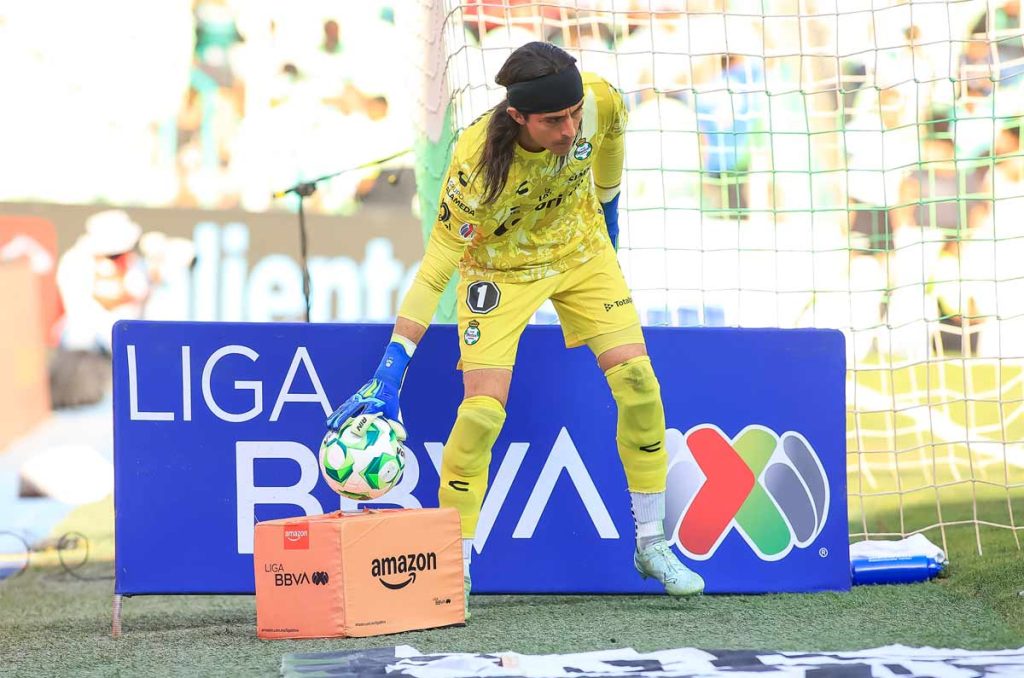 Carlos Acevedo está más cerca que nunca de dejar a Santos Laguna