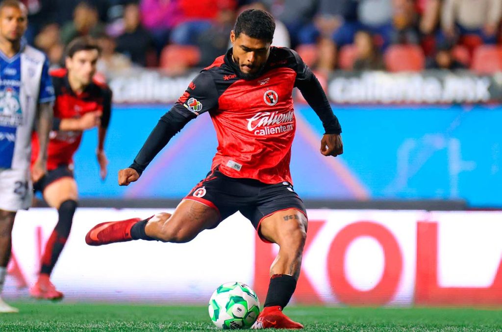 Josef Martínez se va de Xolos de Tijuana