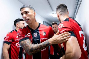 Atlas hace limpia profunda de extranjeros