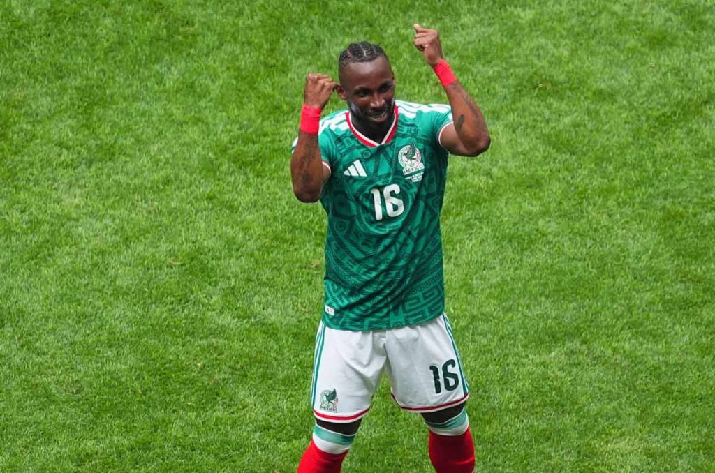 Julián Quiñones festejó a lo 'Tshabalala' el gol vs Sudáfrica