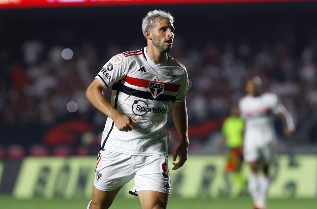 Jonathan Calleri, el delantero que desean en León