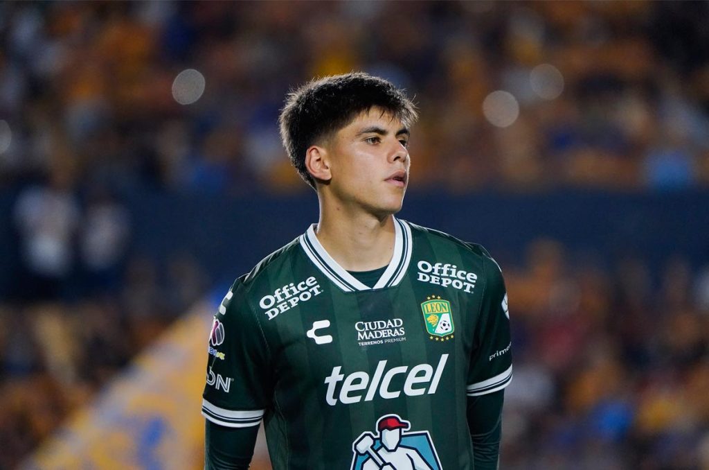Sebastián Santos vuelve al León