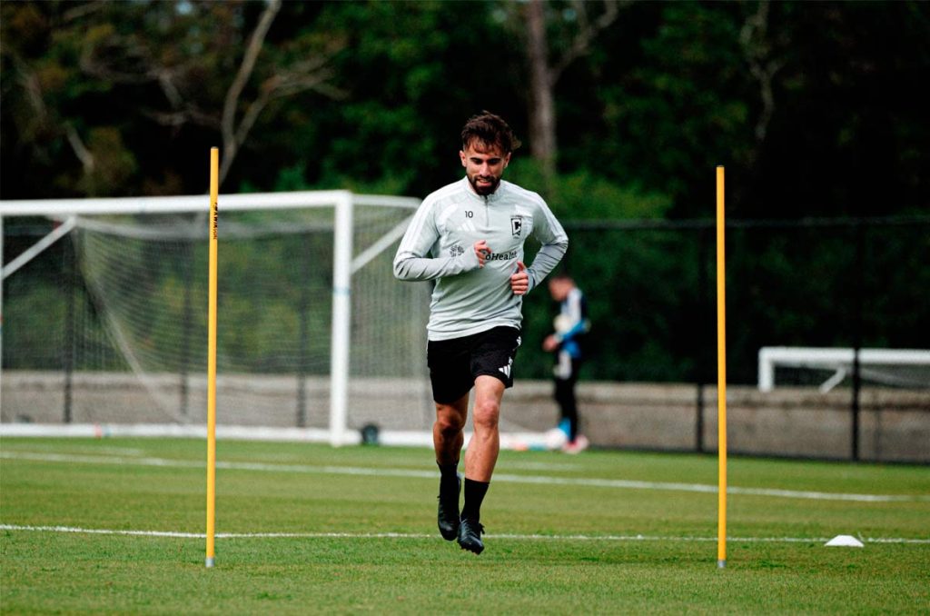 Diego Rossi está en la mira de Rayados de Monterrey