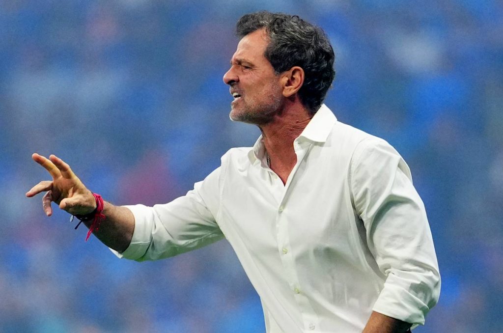 Diego Cocca dejó la dirección técnica de los Rojinegros del Atlas