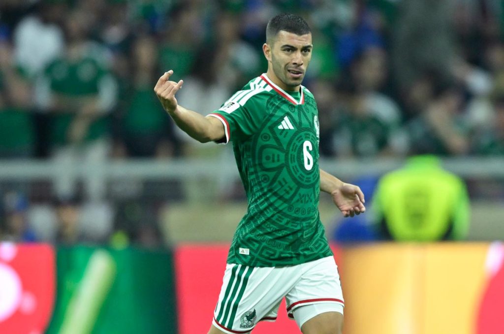 Erik Lira esperaba ofertas de Europa que no han llegado