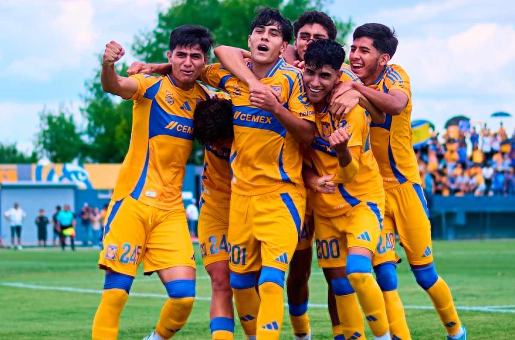 Isac Galván, un talento que pide lugar en Tigres UANL