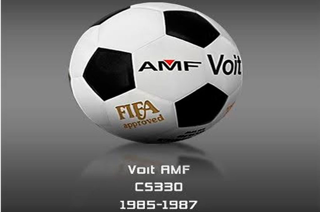 Uno de los primeros balones que VOIT hizo para la Liga MX