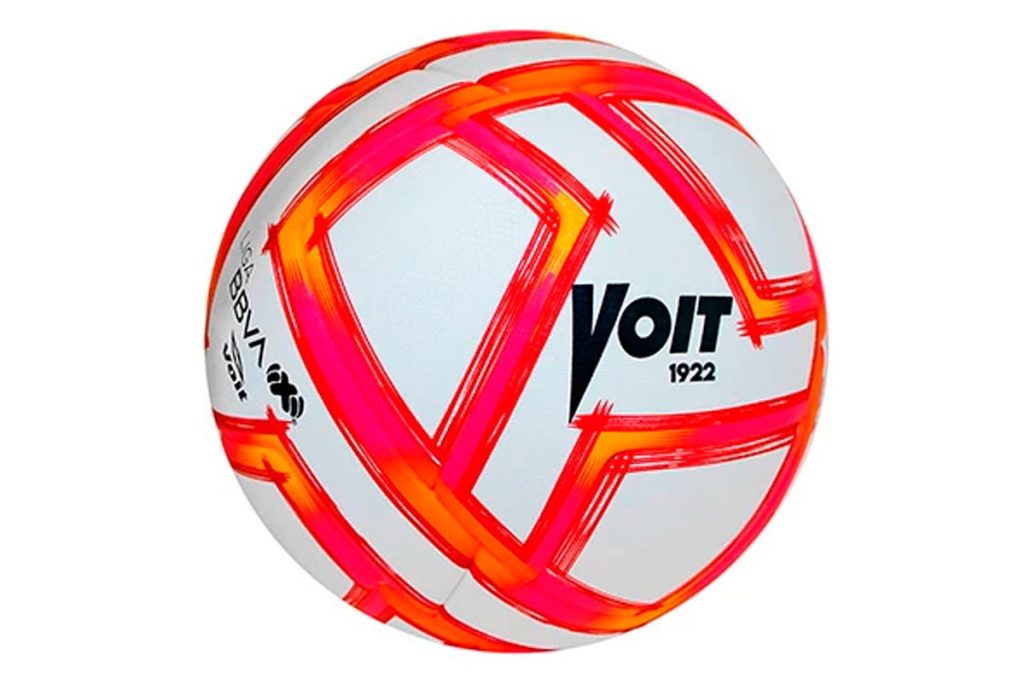 En el 2022 decidieron darle este color al balón VOIT llamado Tracer