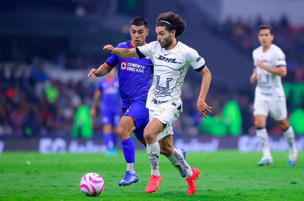 Erik Lira y César Huerta todavía podrían dejarle dinero a Pumas